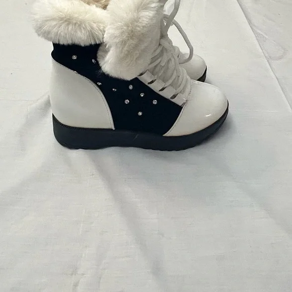 NO NAME BRAND - Picture 6 of 11